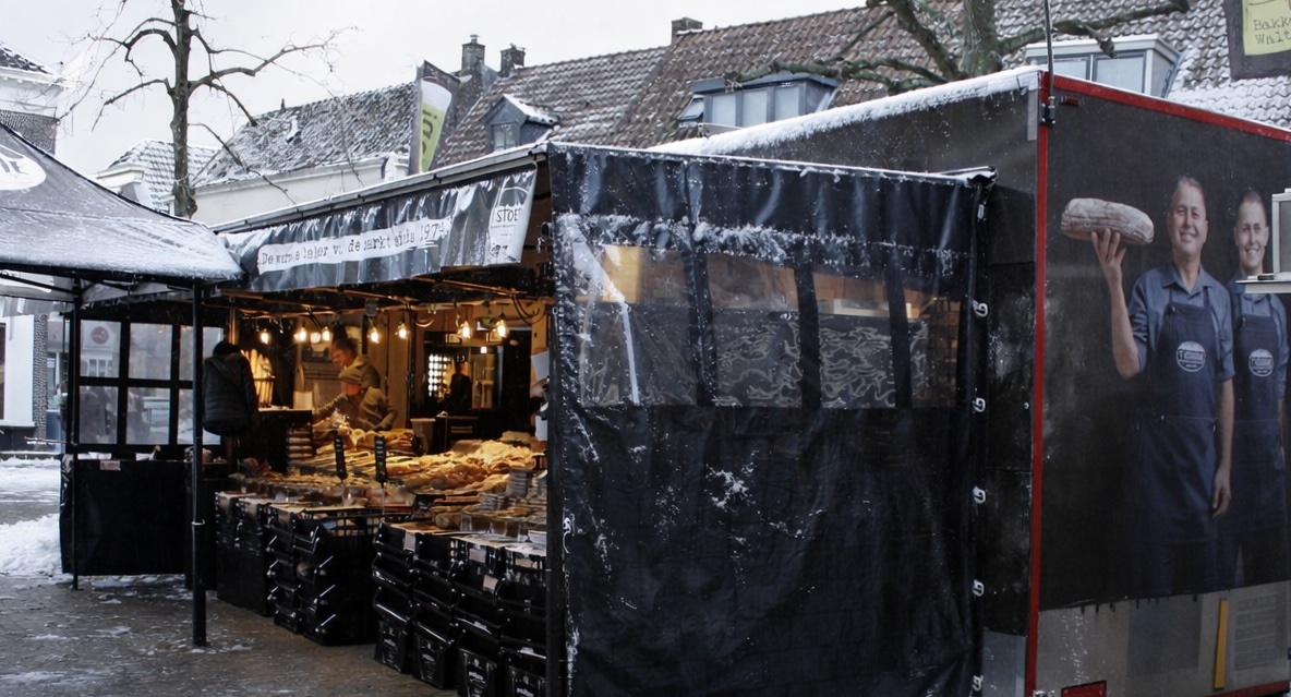 Geen bakker, groenteboer en slager op de zaterdagmarkt